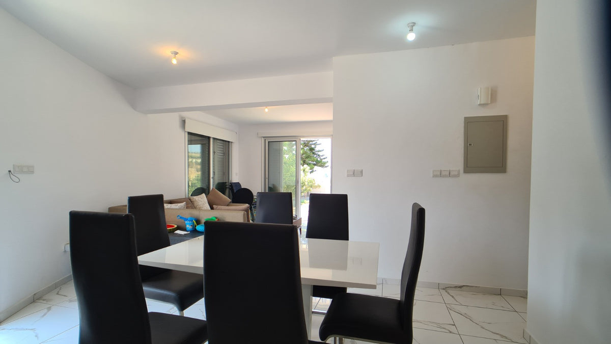 2 Bedroom Bungalow for Sale in Timi, Paphos