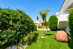 5-Bedroom Detached Villa with Private Pool & 926 m² Plot