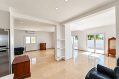 5-Bedroom Detached Villa with Private Pool & 926 m² Plot
