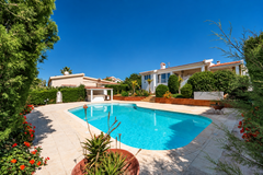 5-Bedroom Detached Villa with Private Pool & 926 m² Plot